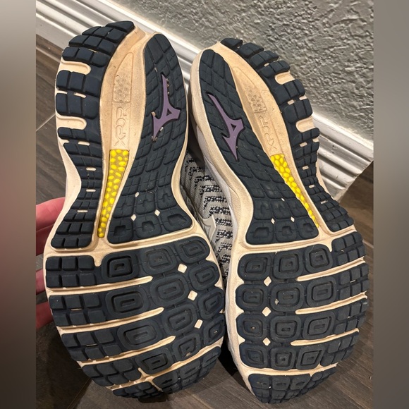 Mizuno Wave Sky Running Shoe Women 8.5 - Picture 2 of 5